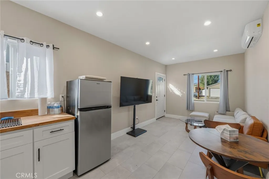 West Hills, CA 91307