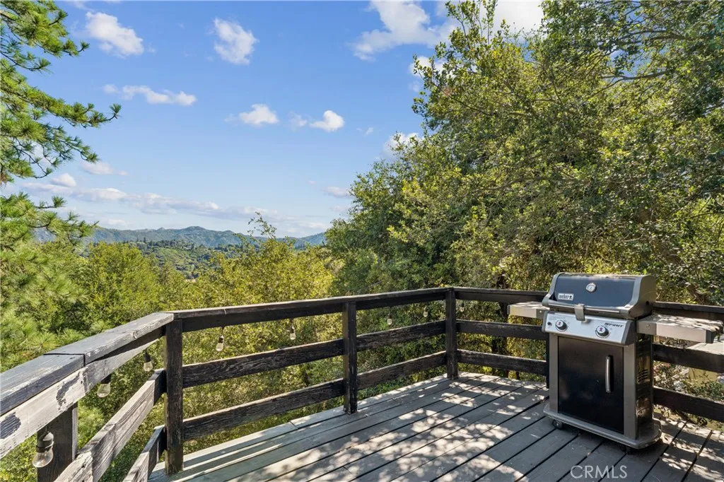 Crestline, CA 92325