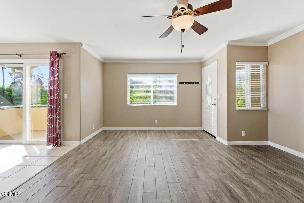 Photo #9: P1-25101 Listing: Photo #9