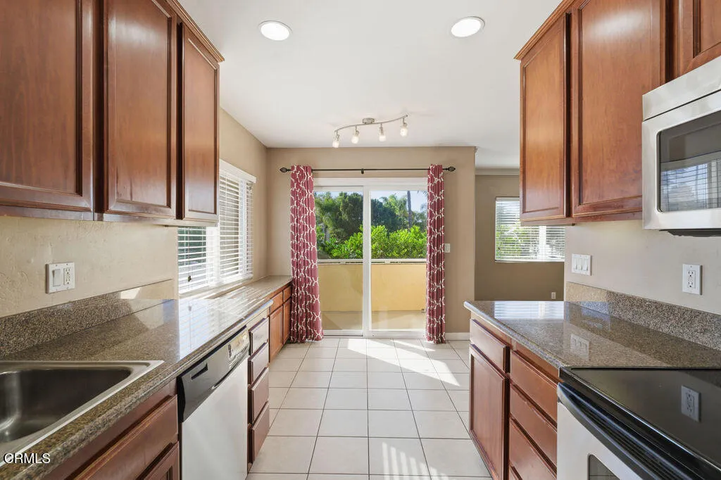 Photo #15: P1-25101 Listing: Photo #15