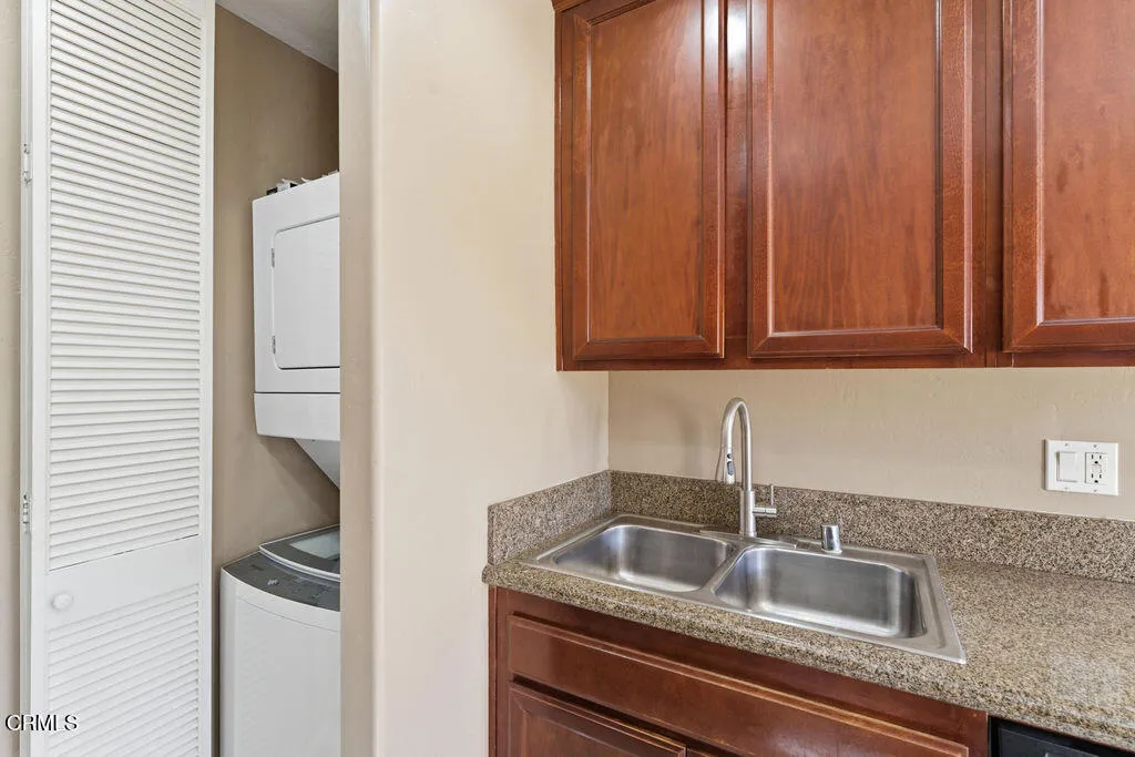 Photo #13: P1-25101 Listing: Photo #13