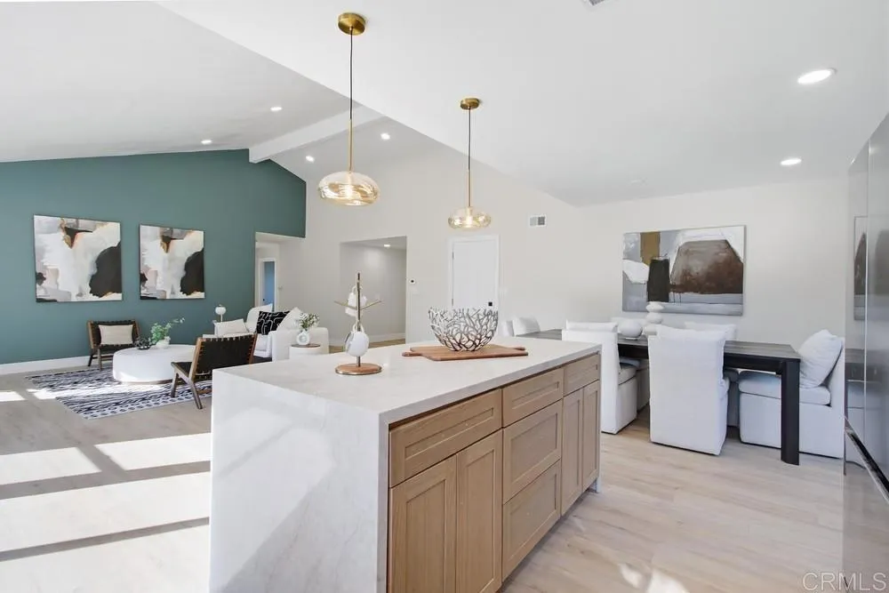 https://cdn.realtyfeed.com/cdn/127/306598369/2592a4a905a493a54a3f862b5f57a0ce.webp