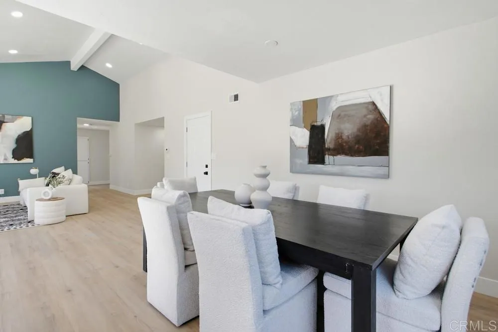 https://cdn.realtyfeed.com/cdn/127/306598369/515c35f2e983778fea8868e9f95632b4.webp