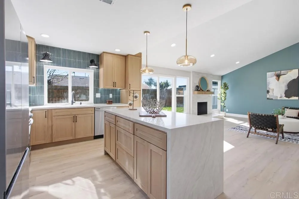 https://cdn.realtyfeed.com/cdn/127/306598369/79cef4617a2e3523762537983f323cdb.webp