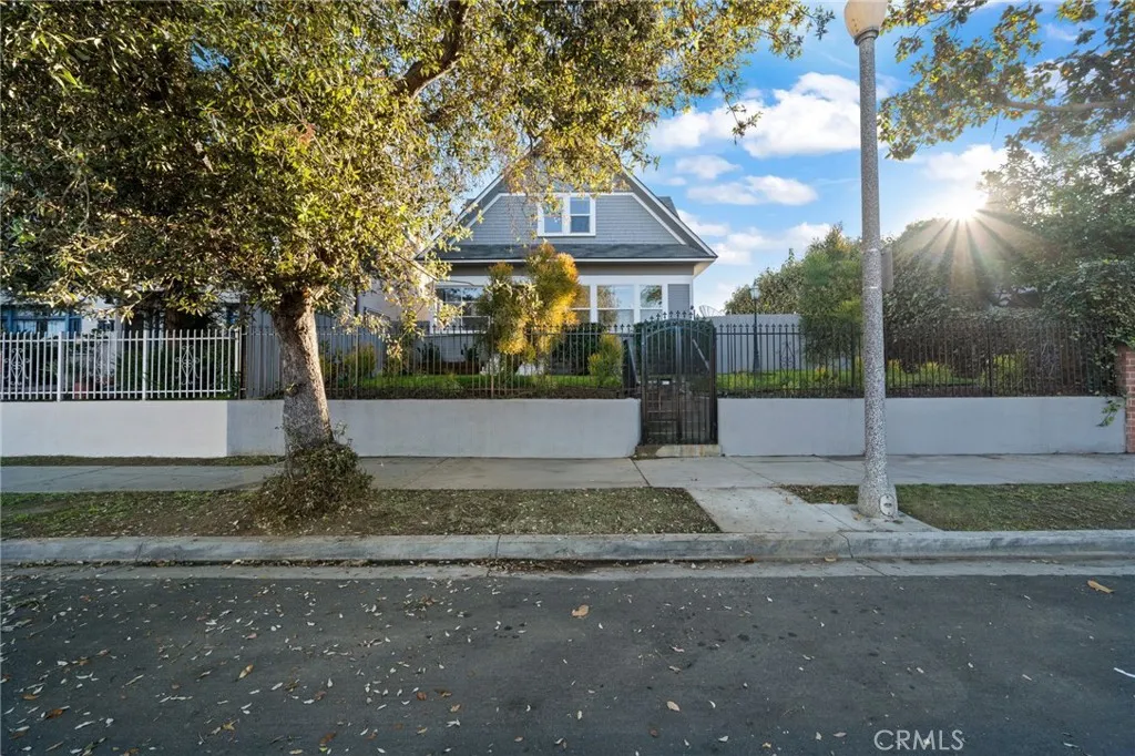 Long Beach, CA 90813