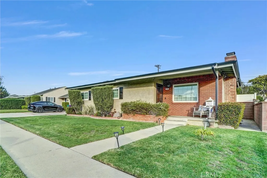 Long Beach, CA 90815