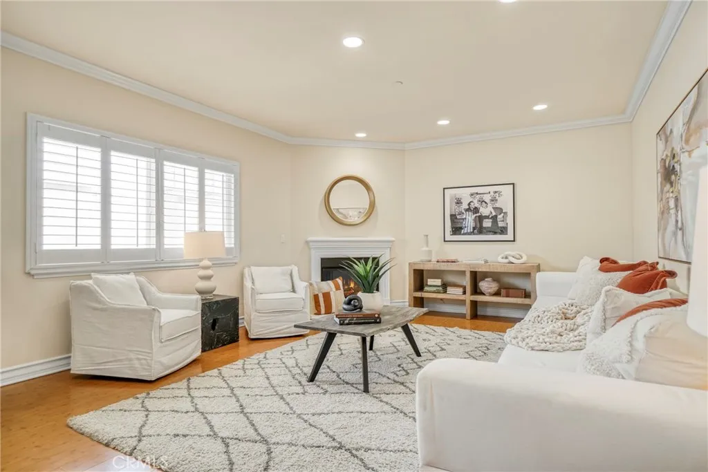 11923 Darlington Avenue Unit 302