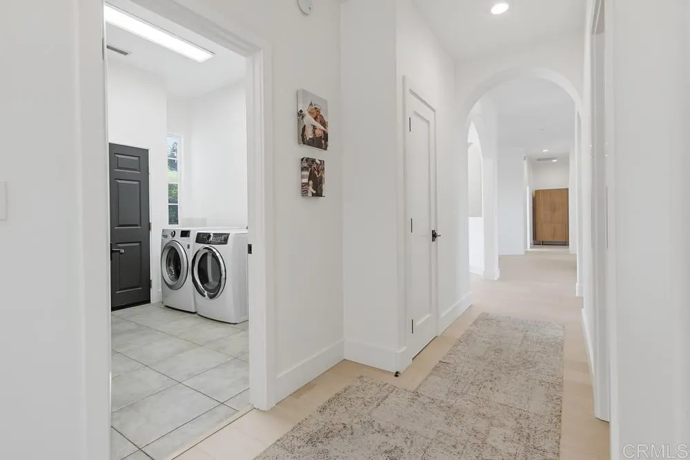 https://cdn.realtyfeed.com/cdn/127/306598571/39b81ff3c61f6e935566589eb0c45af4.webp
