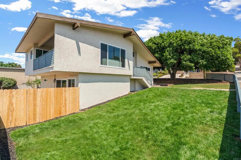 https://cdn.realtyfeed.com/cdn/127/306598589/eb312238f05d857566ed44a770b46dd1.webp