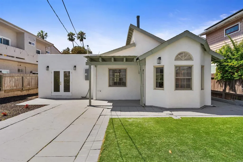 https://cdn.realtyfeed.com/cdn/127/306598599/90acb4f0fca6674a7db8c243a6b32941.webp