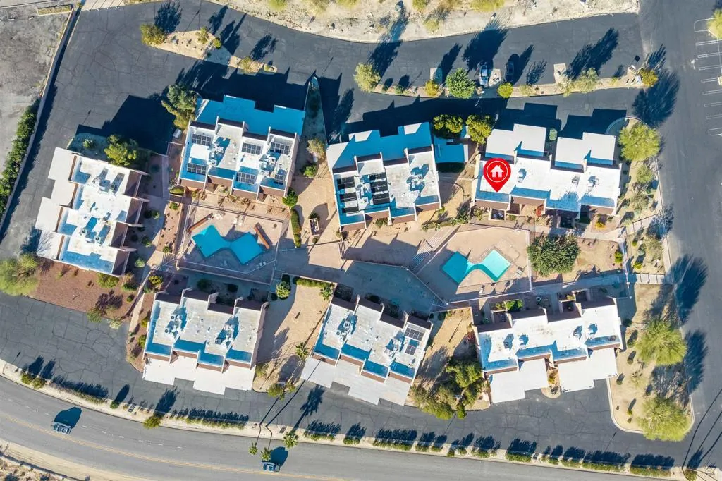 https://cdn.realtyfeed.com/cdn/127/306598637/9a36baafa1786996025fd6827909c2e1.webp