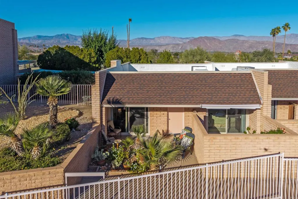 https://cdn.realtyfeed.com/cdn/127/306598637/cdc046279e9a8732f69716ef5b671912.webp