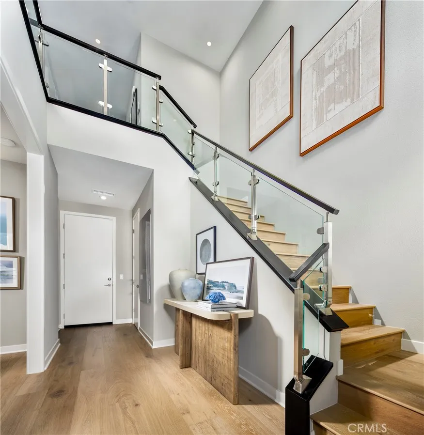 Photo #4: OC25270300 Listing: Photo #4