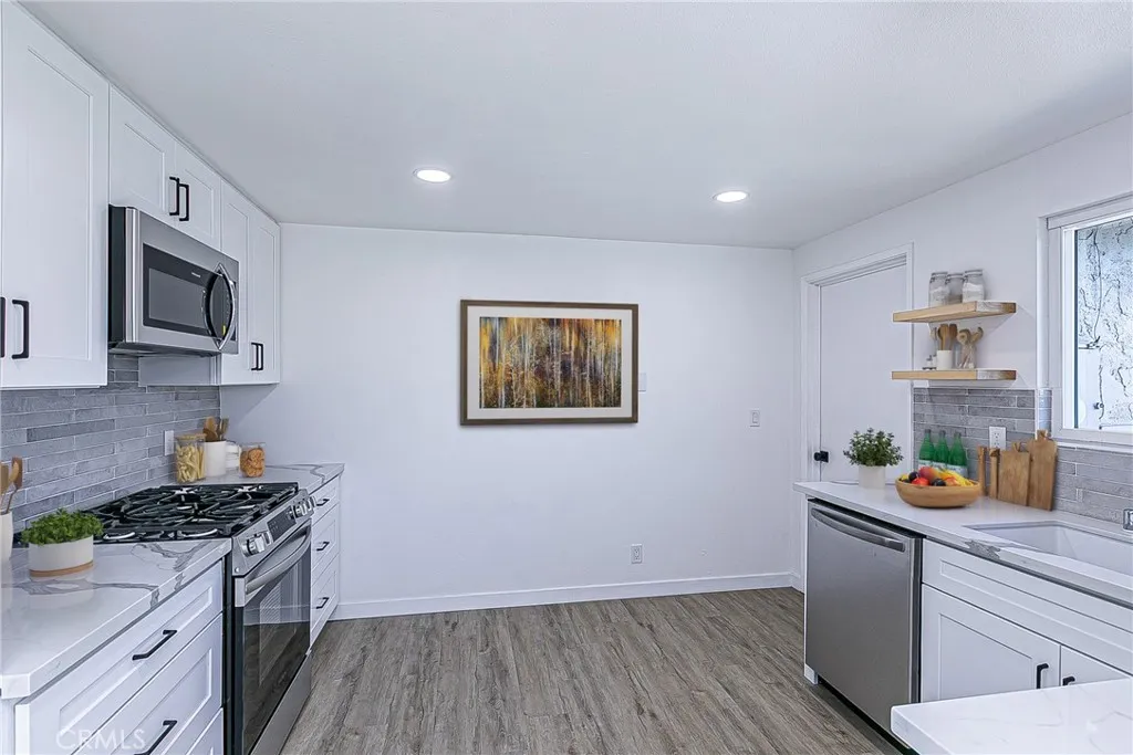 516 N L, Lompoc, CA 93436 - Photo 5 of 32, Lompoc, CA