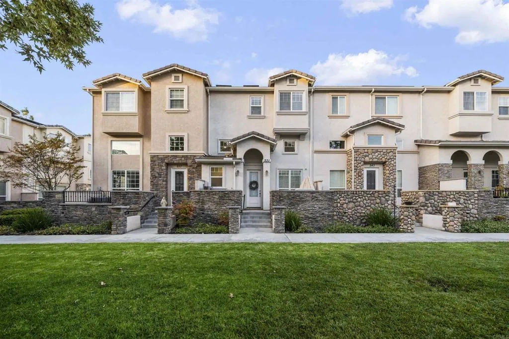 https://cdn.realtyfeed.com/cdn/127/306598788/9a46a2a8a6e74bce16ff042c47988932.webp
