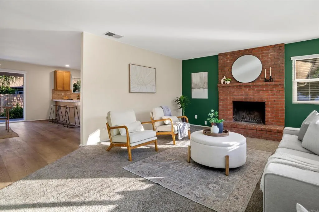 https://cdn.realtyfeed.com/cdn/127/306598815/ae1f48e652e38cc3f9706f6fc1ecb721.webp