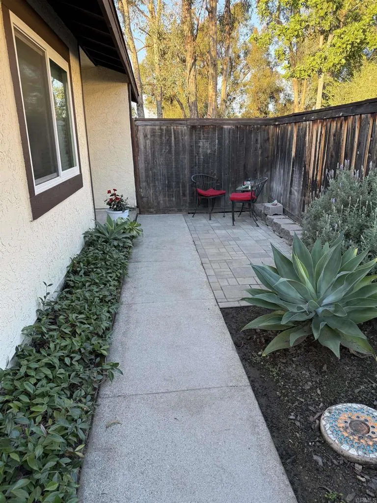 https://cdn.realtyfeed.com/cdn/127/306598895/a3e82b0f63a749a75b62d5058fc1ba1b.webp