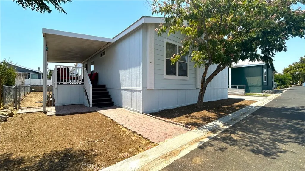 Apple Valley, CA 92307