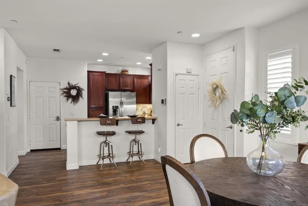 https://cdn.realtyfeed.com/cdn/127/306598947/03b1d087e8397df54fc2b016be337d72.webp