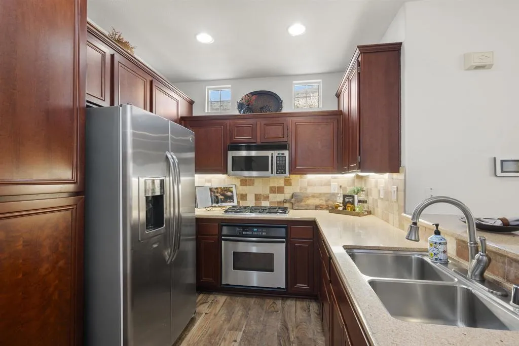 https://cdn.realtyfeed.com/cdn/127/306598947/39c3484c518993a75dfbc64de48c184a.webp