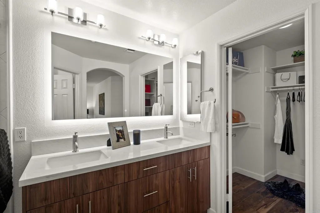 https://cdn.realtyfeed.com/cdn/127/306598947/6e632a3dfff32bea4ff60027c4905021.webp