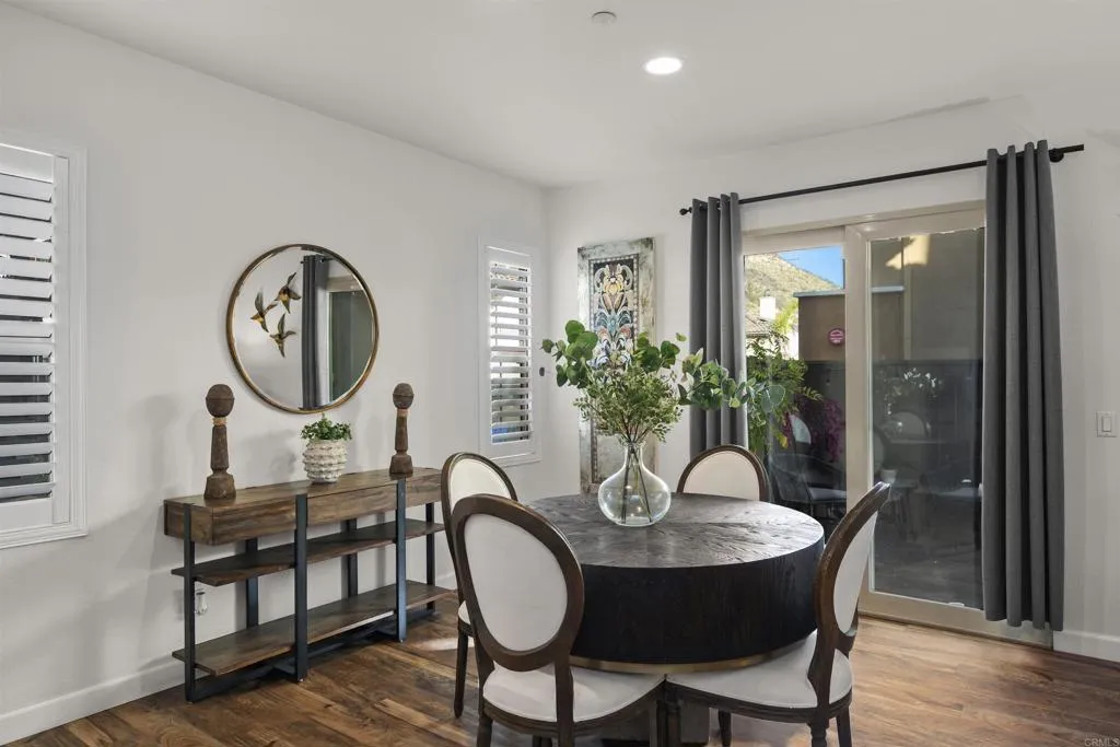 https://cdn.realtyfeed.com/cdn/127/306598947/e04c835421c4e94a82e347d55586c7a4.webp