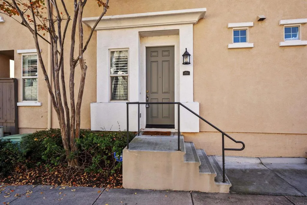 https://cdn.realtyfeed.com/cdn/127/306598947/f80d4f07642388386cec18015fd5bba9.webp
