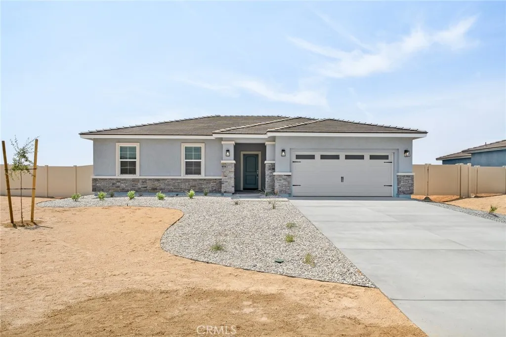 Apple Valley, CA 92307