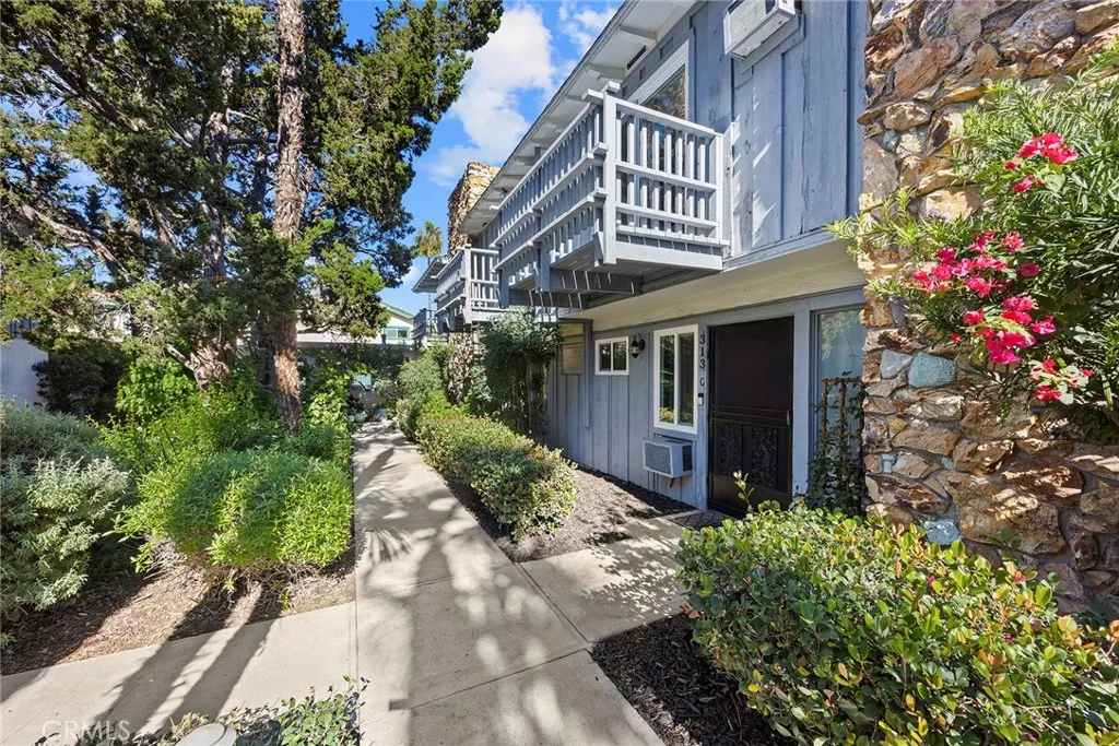 313 N Acacia #c, Fullerton, CA 92831 - Photo 2 of 29, Fullerton, CA