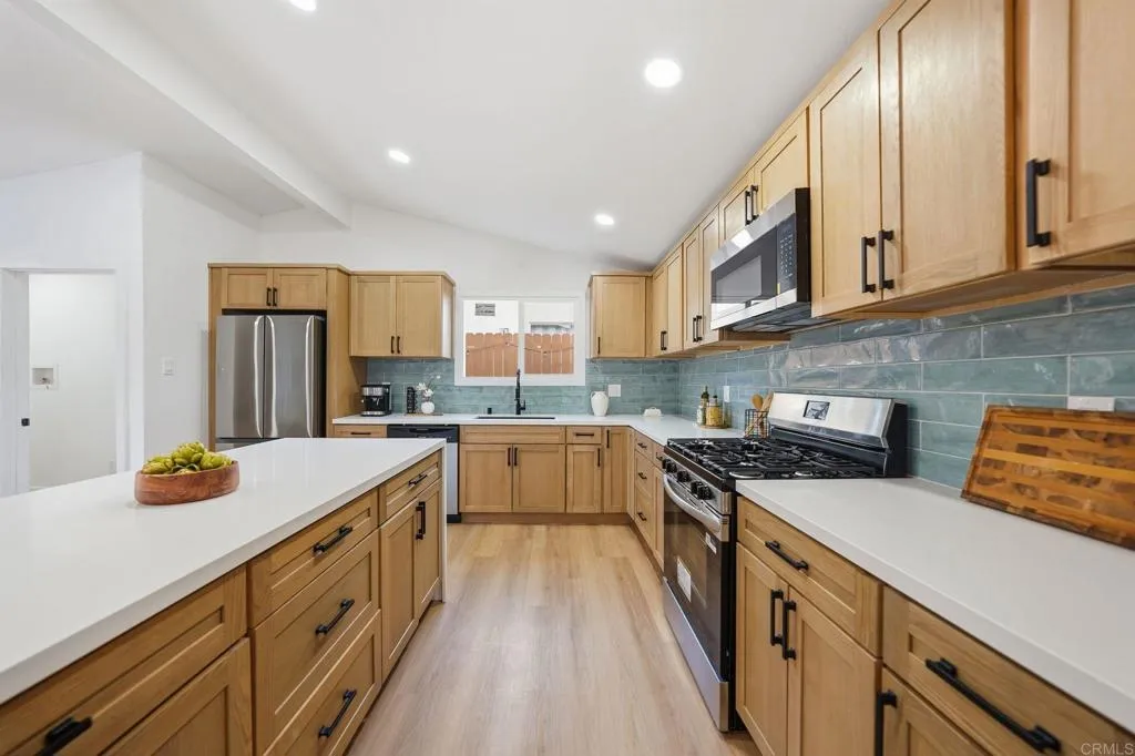 https://cdn.realtyfeed.com/cdn/127/306599068/da63435bcbe1e55e590c9f1bb6c8e13b.webp