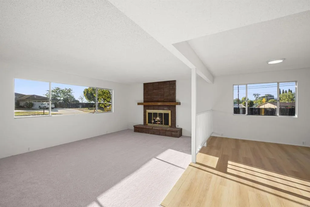 https://cdn.realtyfeed.com/cdn/127/306599070/a2709eabb2020c167a188639e75f02d5.webp