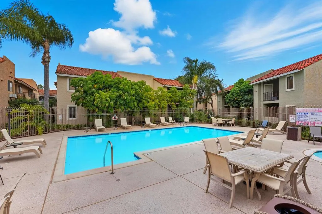 https://cdn.realtyfeed.com/cdn/127/306599075/65258403cfd9ad74ae08b17a667c3291.webp