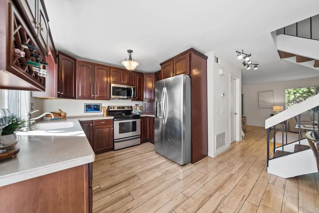 https://cdn.realtyfeed.com/cdn/127/306599117/3d2d0a36936f6c9cb7c38458065e669a.webp
