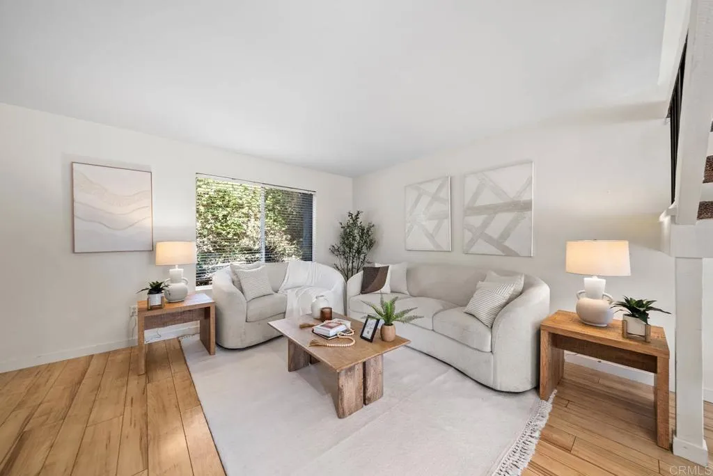 https://cdn.realtyfeed.com/cdn/127/306599117/830a6efb4b74d9e6194aa3837aff17b4.webp