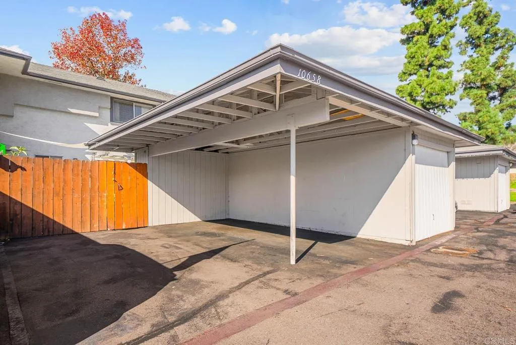 https://cdn.realtyfeed.com/cdn/127/306599117/c2ecbb647019c969396046238252f694.webp