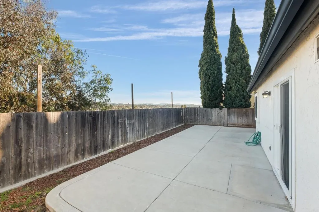 https://cdn.realtyfeed.com/cdn/127/306599143/5327b1a0a18cebef11eee2e713c84ab5.webp