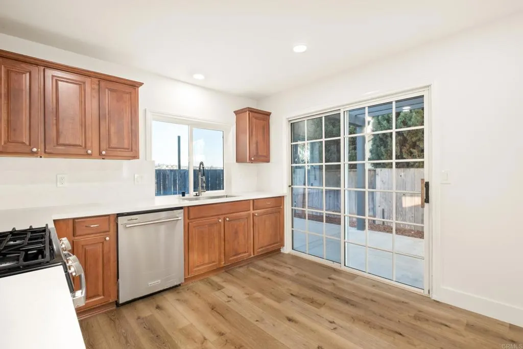 https://cdn.realtyfeed.com/cdn/127/306599143/73a2f40014e7102a9420bff41a2d498b.webp