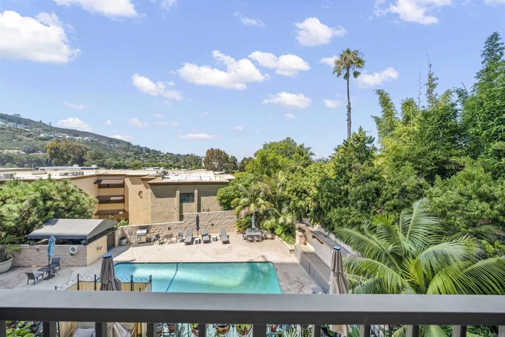 Photo #36: PTP2508975 Listing: Photo #36