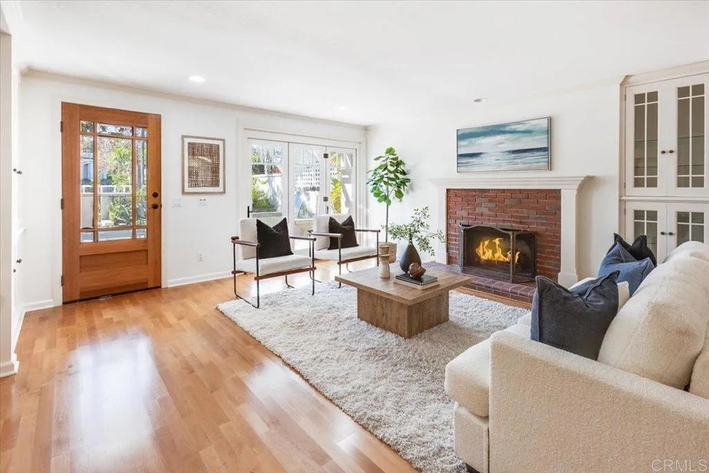 https://cdn.realtyfeed.com/cdn/127/306599242/96516b8c8c334b107b0963412bd1e1f5.webp