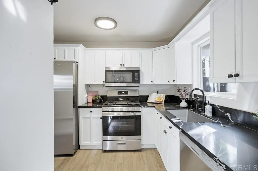 https://cdn.realtyfeed.com/cdn/127/306599302/bc0909844758431f92432a1627e89520.webp