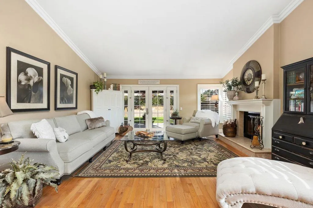 https://cdn.realtyfeed.com/cdn/127/306599304/c92118f1f9d8aff4ce81129d8ceff865.webp