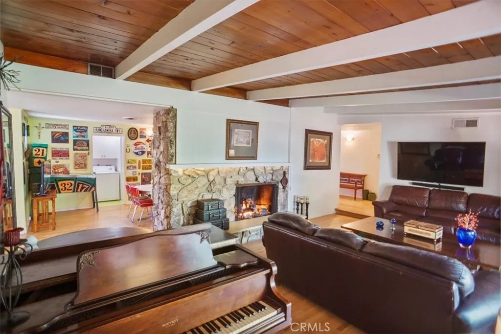 8636 Delco, Winnetka, CA 91306 - Photo 5 of 20, Winnetka, CA