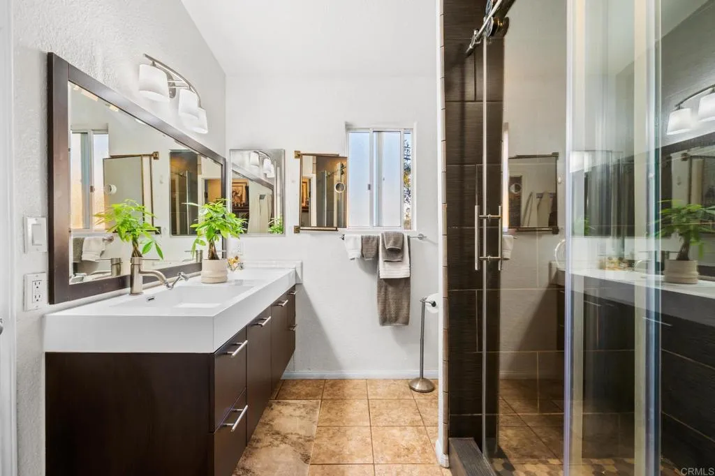 https://cdn.realtyfeed.com/cdn/127/306599435/888f0dc75b91a970a7e43a66a782d130.webp