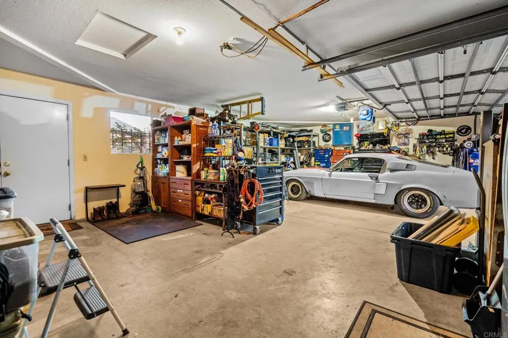 https://cdn.realtyfeed.com/cdn/127/306599435/aadf2f52498a281b881cc28d13e37b69.webp