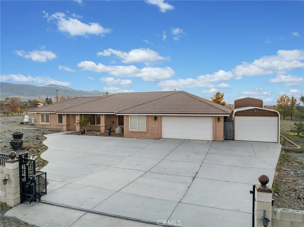 Pinon Hills, CA 92372