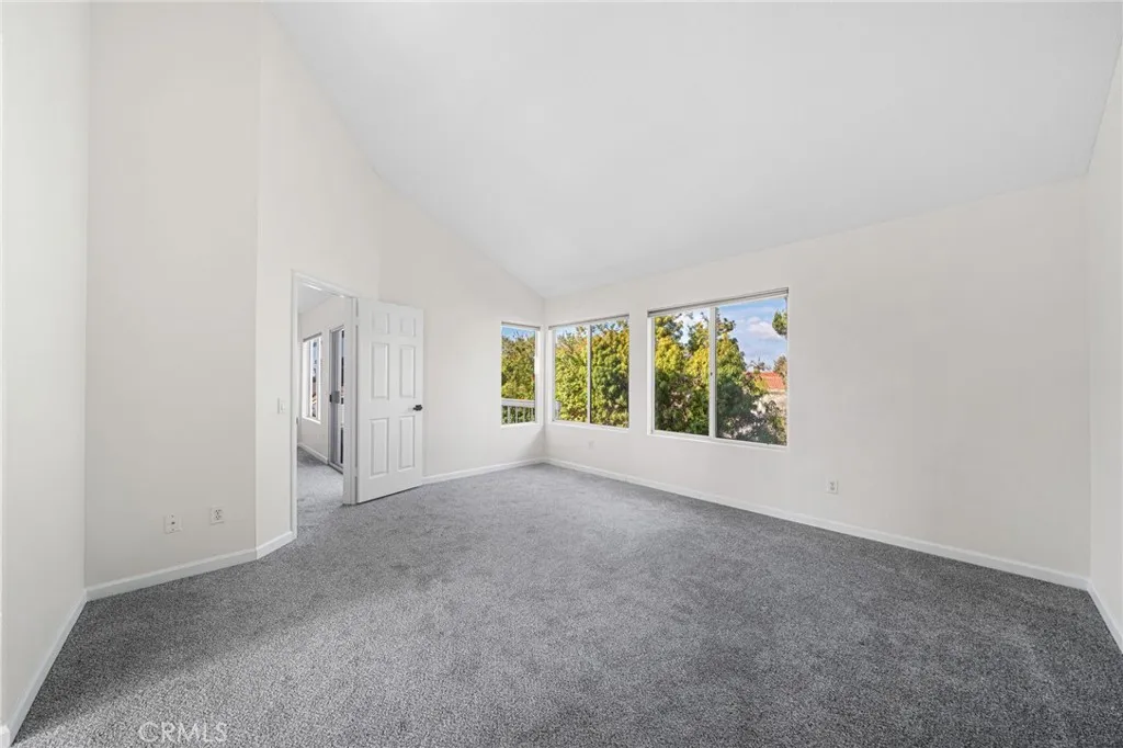 https://cdn.realtyfeed.com/cdn/127/306599526/26bf7588b9c29895fd0f29898d08f2fe.webp