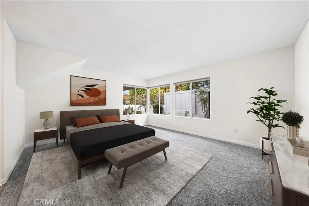 Photo #17: OC25270461 Listing: Photo #17