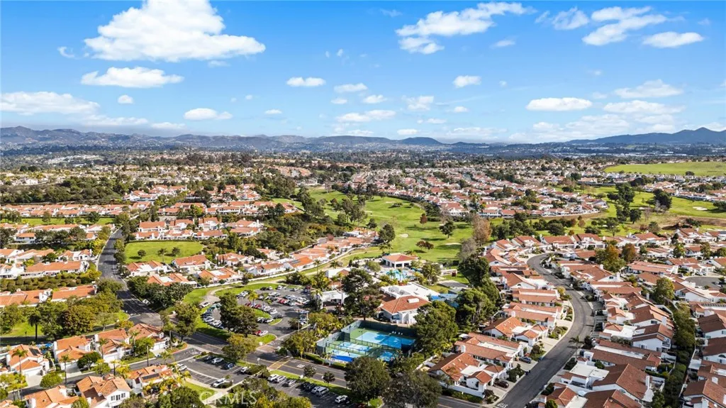 https://cdn.realtyfeed.com/cdn/127/306599526/80b3c8fee71f30865a37107bf5710895.webp