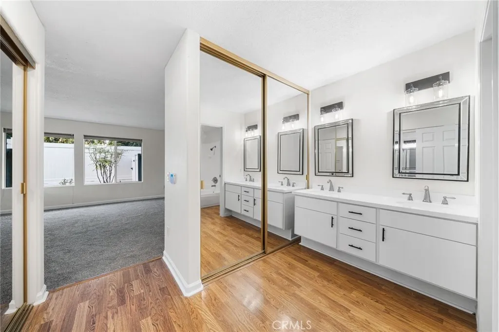 https://cdn.realtyfeed.com/cdn/127/306599526/8857f362658927c7571ff5cf79b51ed4.webp
