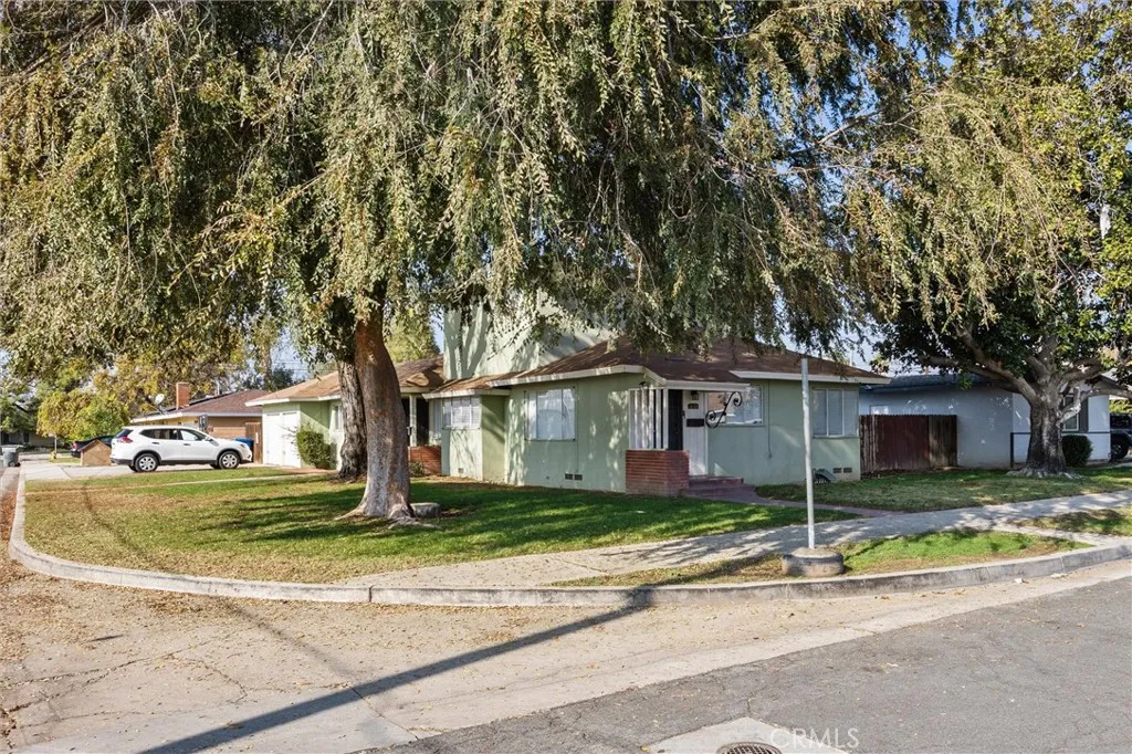 1017 Paloma St, Bakersfield, CA 93304 - Photo 4 of 6, Bakersfield, CA